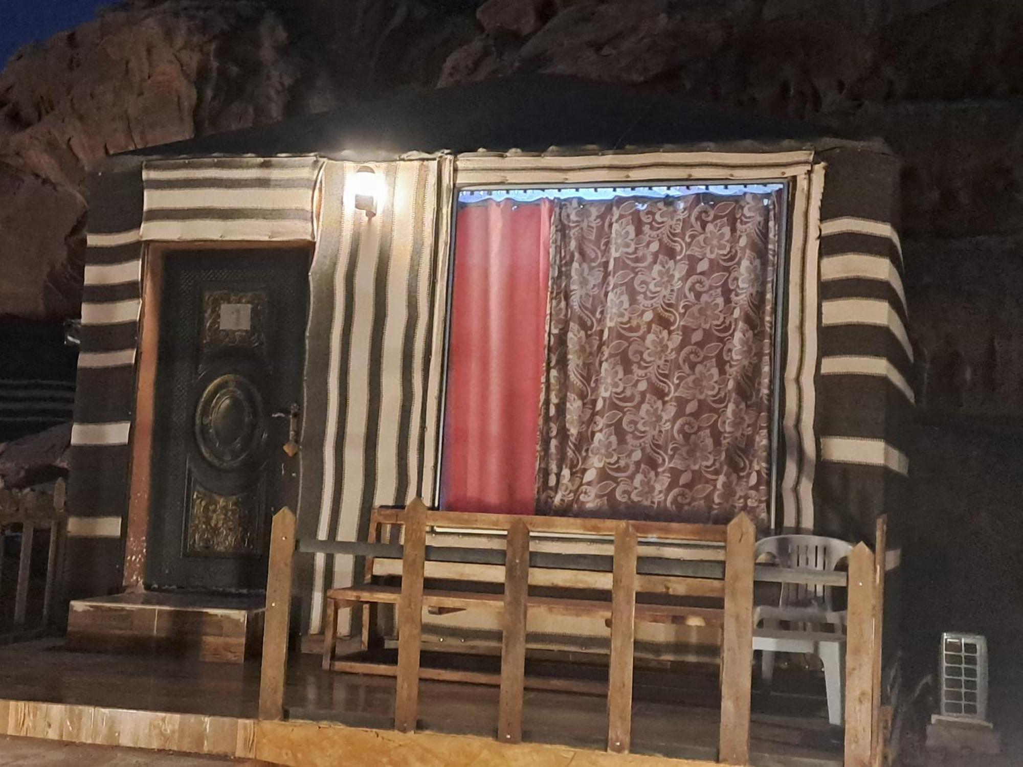 Taj Wadi Rum Camp Luaran gambar